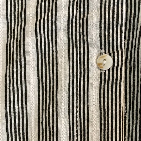 Women's Striped Pocket Button Down, Large - Picture 4 of 5